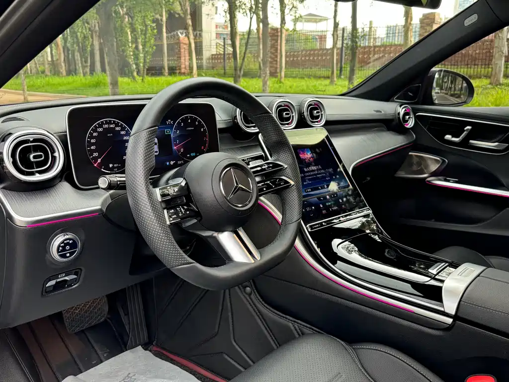 Mercedes-Benz C-Class — миниатюра 8
