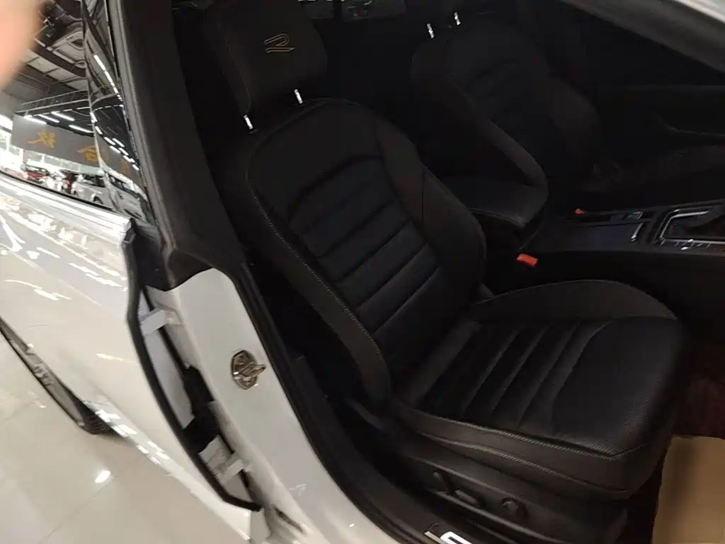 Volkswagen CC — миниатюра 25