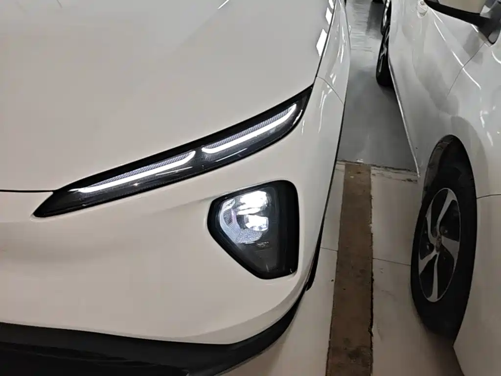 NIO ES6 — миниатюра 24