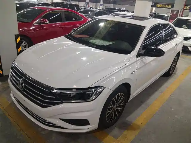 VOLKSWAGEN SAGITAR 2021