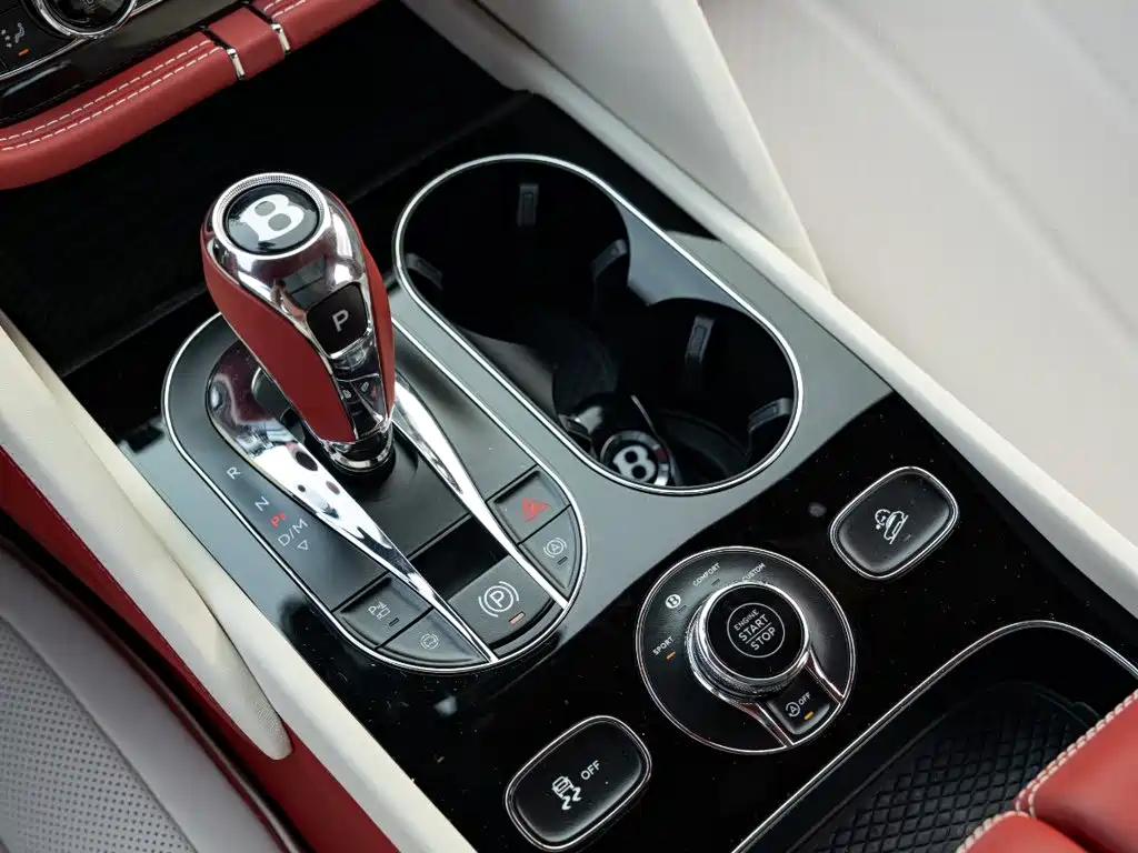 Bentley Bentayga — миниатюра 14