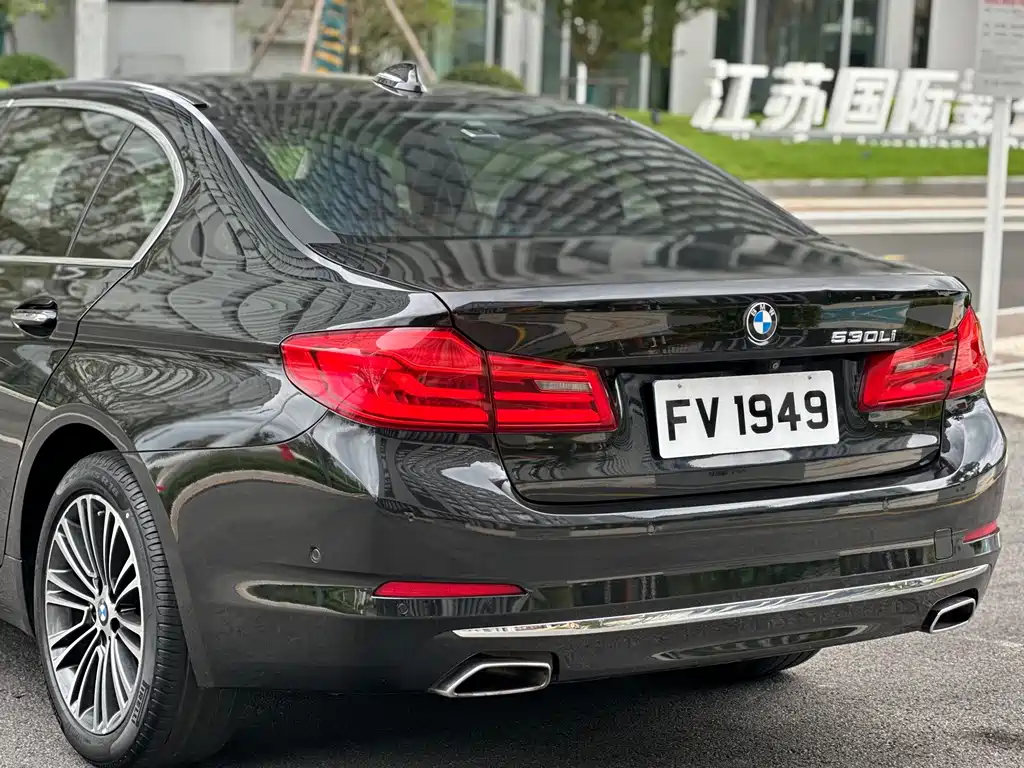 BMW 5 Series — миниатюра 36