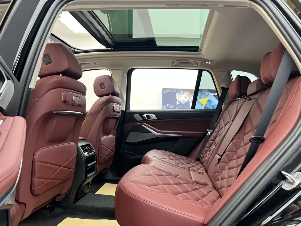 BMW X5 2025 xDrive 30Li Premium M Sport