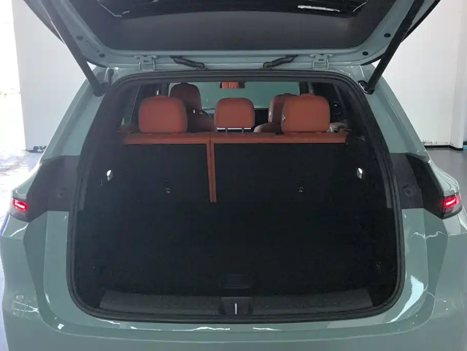 Li Auto Li L6 — миниатюра 4
