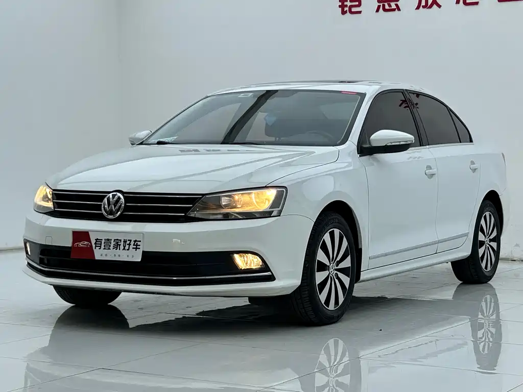 Volkswagen Sagitar 2018