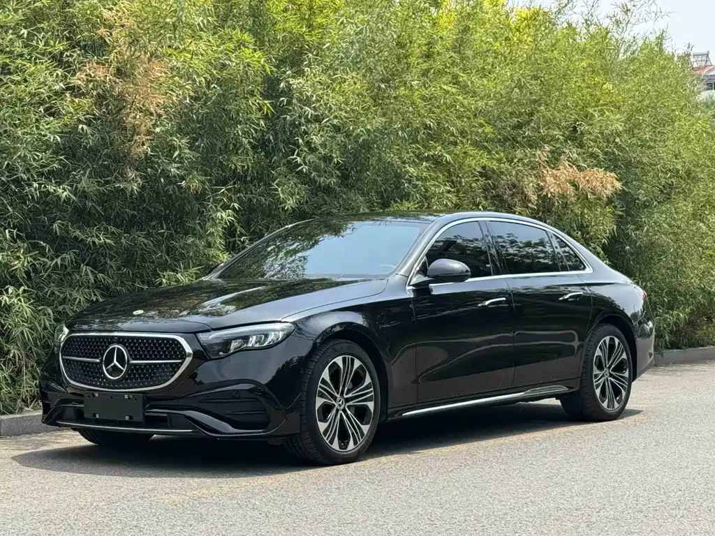 Mercedes-Benz E-Class 2024