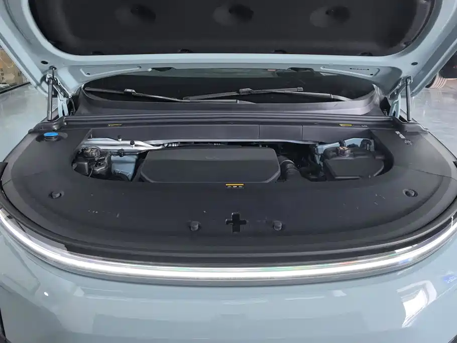 Li Auto Li L6 — миниатюра 10
