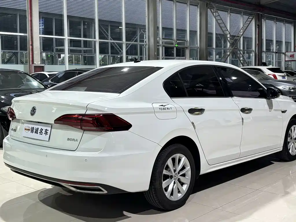 Volkswagen Bora — миниатюра 4