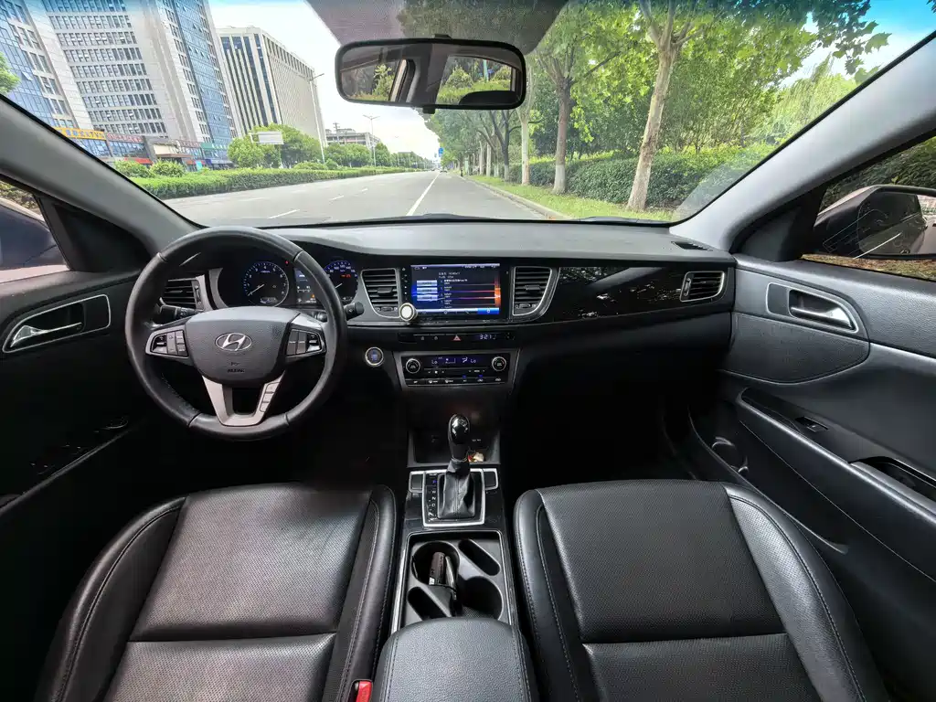 Hyundai Mistra — миниатюра 10