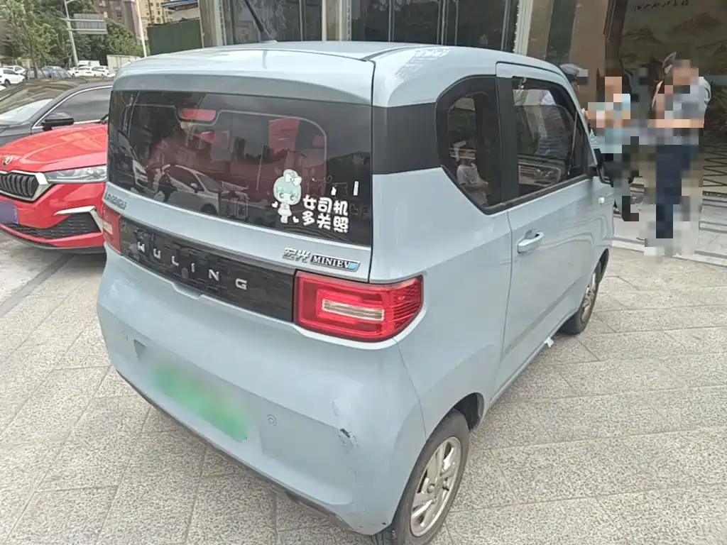 Wuling MINIEV — миниатюра 7