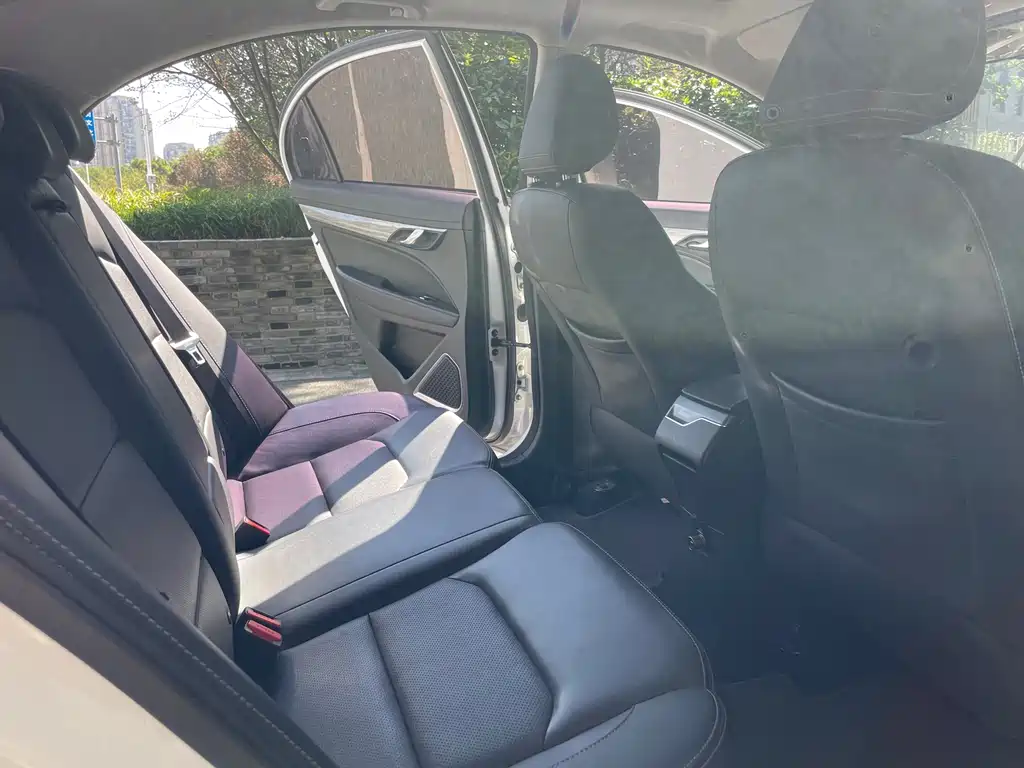 GEELY AUTOMOBILE EMGRAND