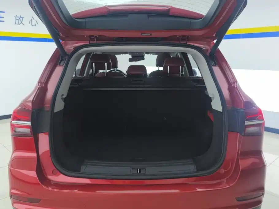 Roewe RX5 — миниатюра 4