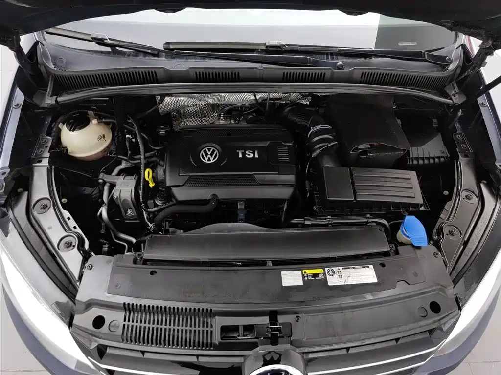 Volkswagen Xia 2016 380TSI 7 мест