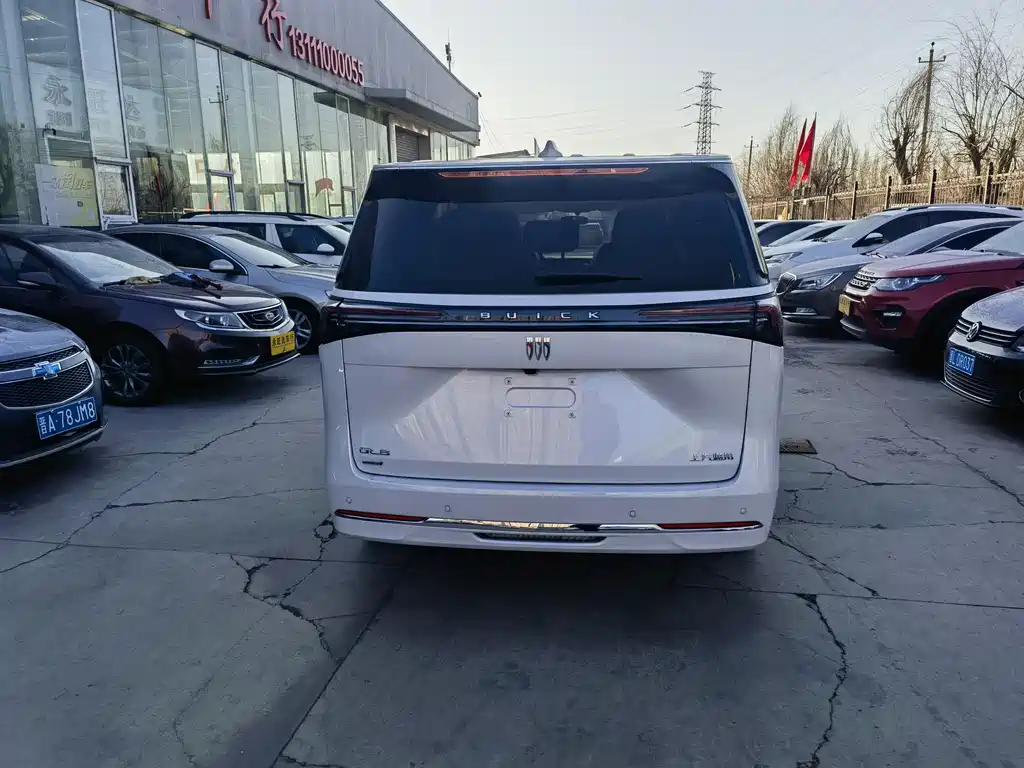 BUICK GL8 NEW ENERGY