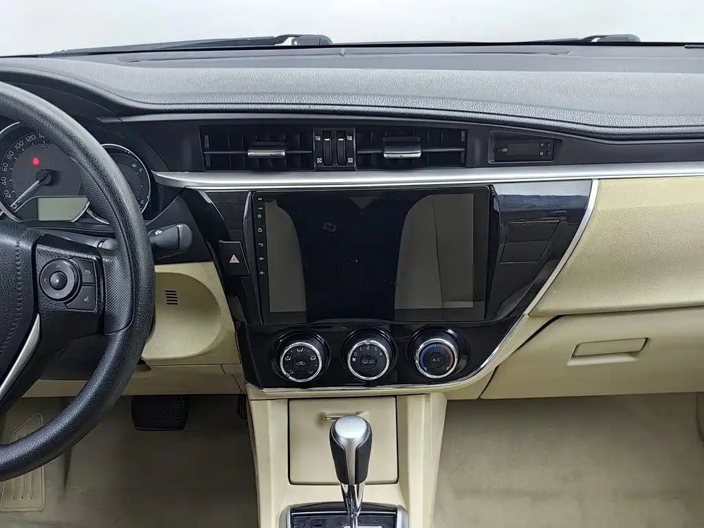 Toyota Corolla — миниатюра 12