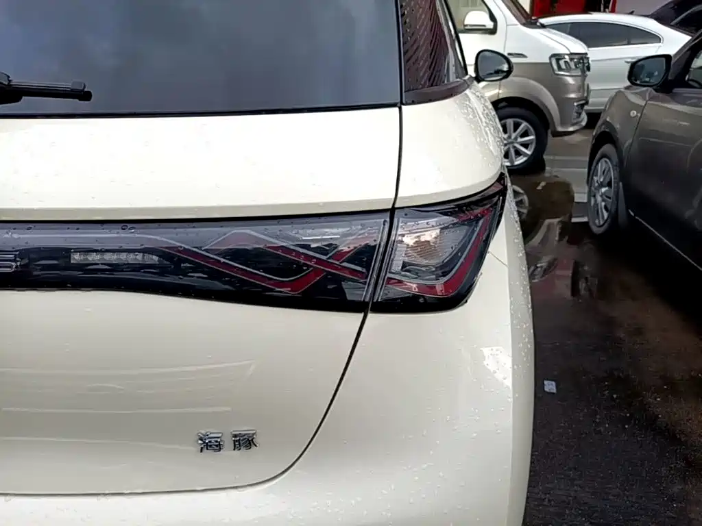 BYD Dolphin — миниатюра 8