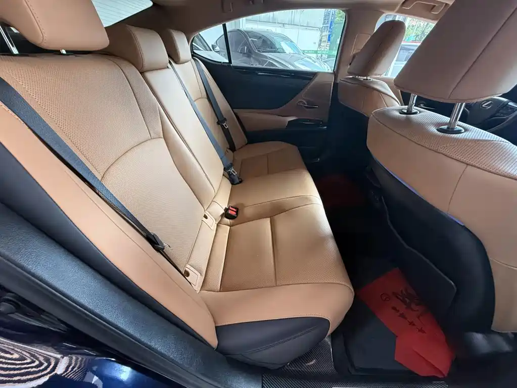 Lexus ES — миниатюра 3