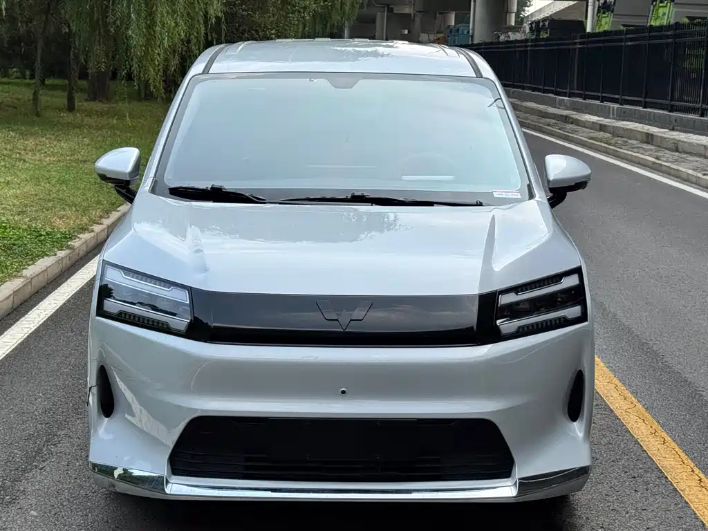 Wuling Xingguang 730 New Energy — миниатюра 2