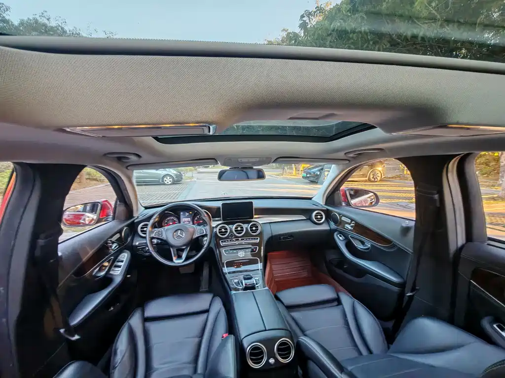 Mercedes-Benz C-Class — миниатюра 16