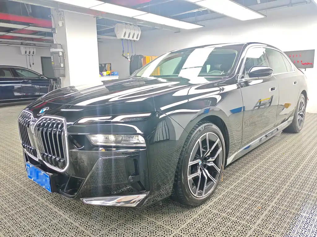 BMW 7 Series 2024