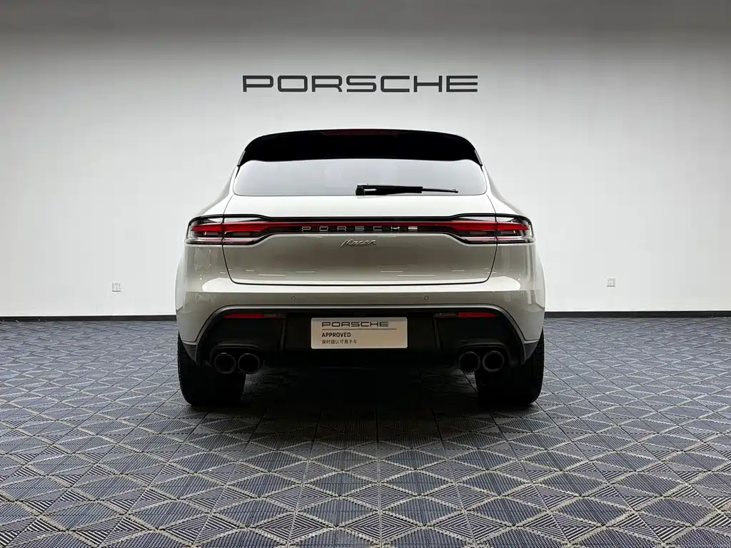 Porsche Macan — миниатюра 7