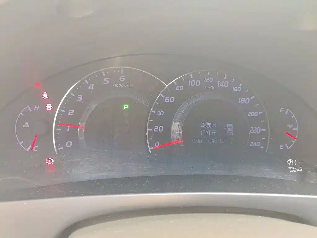 Toyota Camry — миниатюра 12