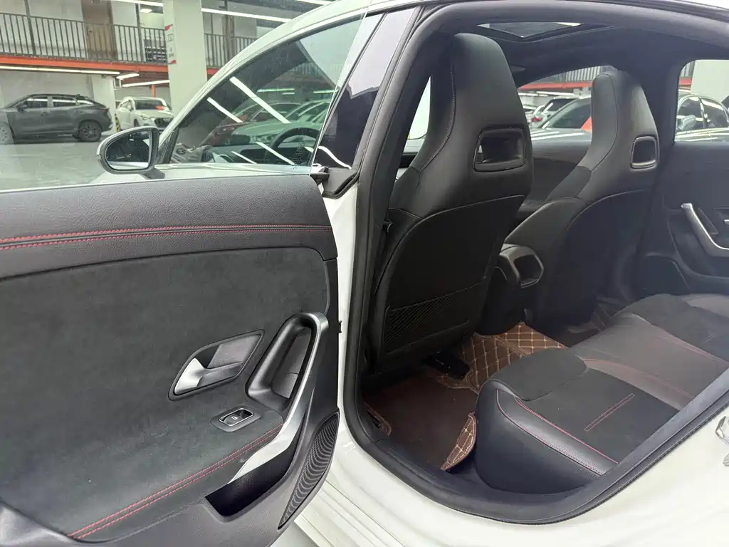 Mercedes-Benz CLA (Import) — миниатюра 14