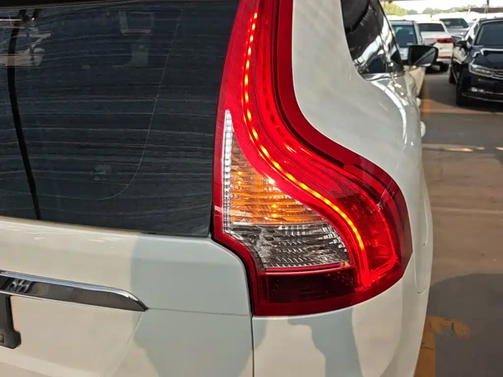 Volvo XC60 — миниатюра 8