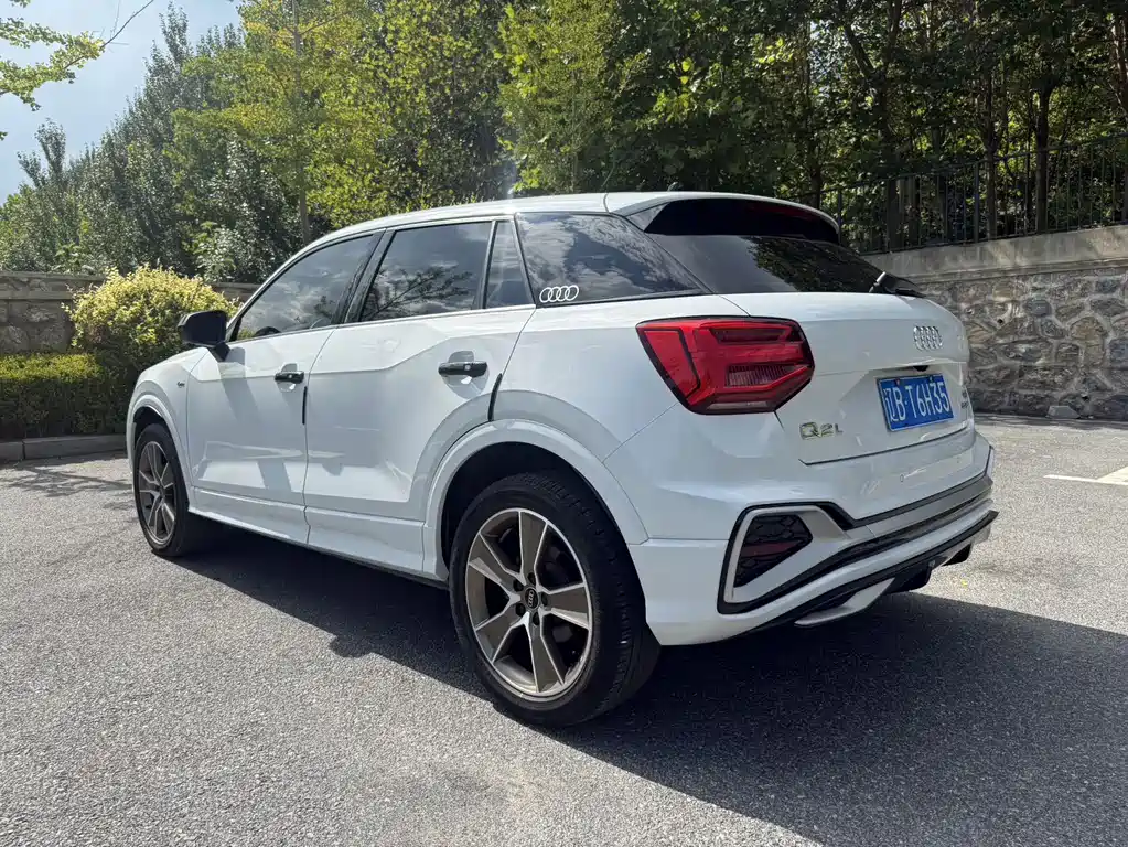 Audi Q2L — миниатюра 4