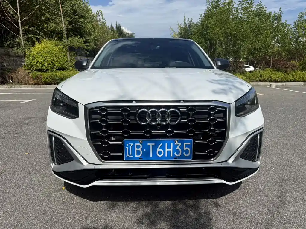 Audi Q2L — миниатюра 2