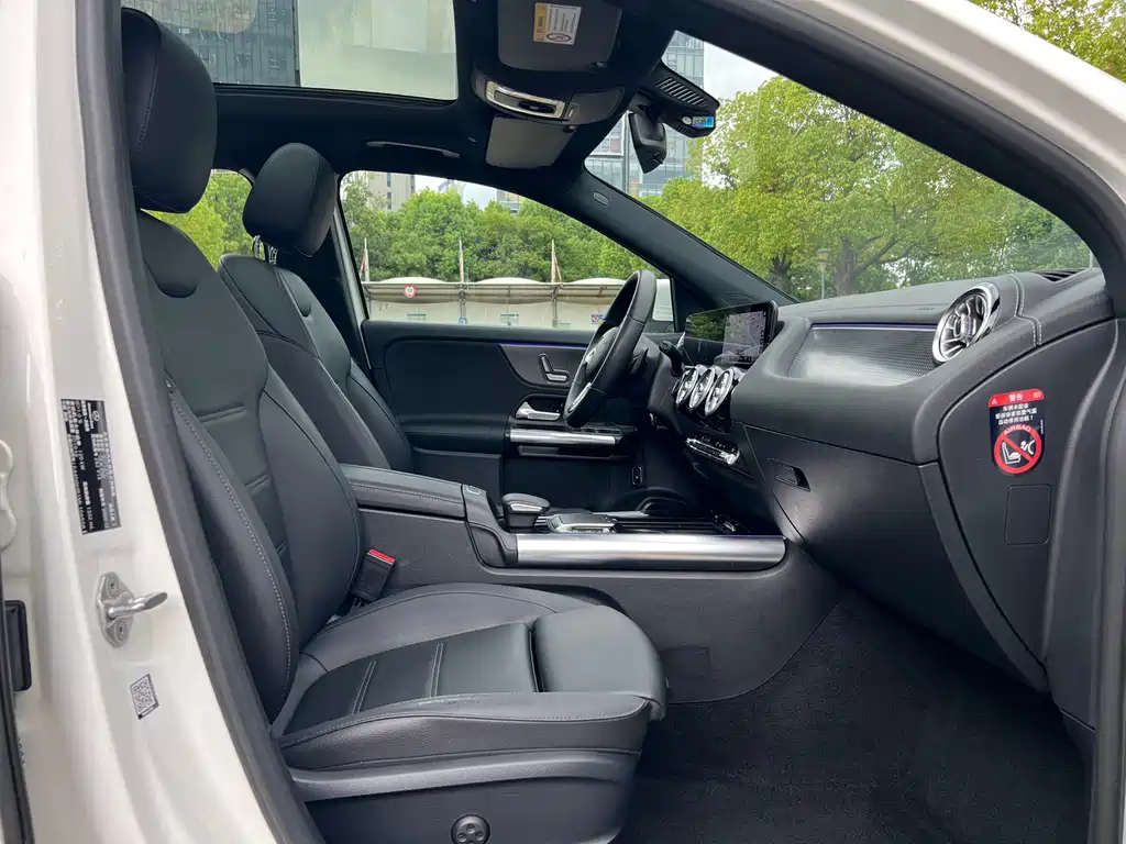 Mercedes-Benz GLA — миниатюра 14