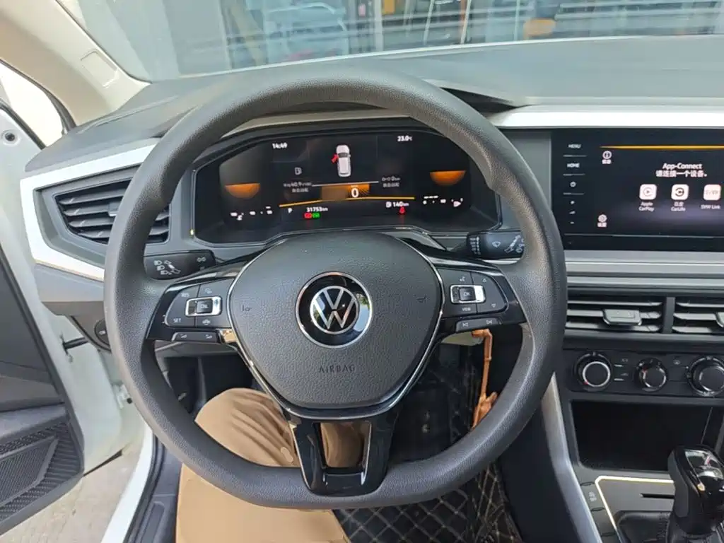 Volkswagen Polo — миниатюра 11