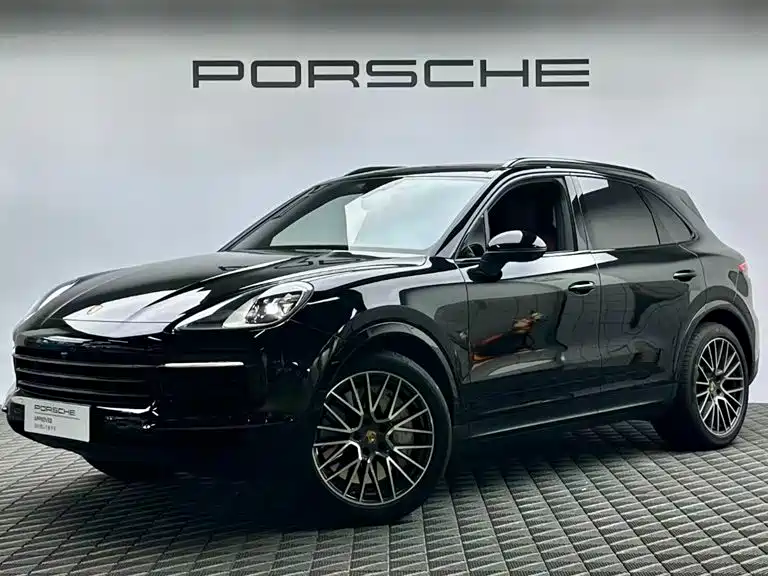 Porsche Cayenne 2022