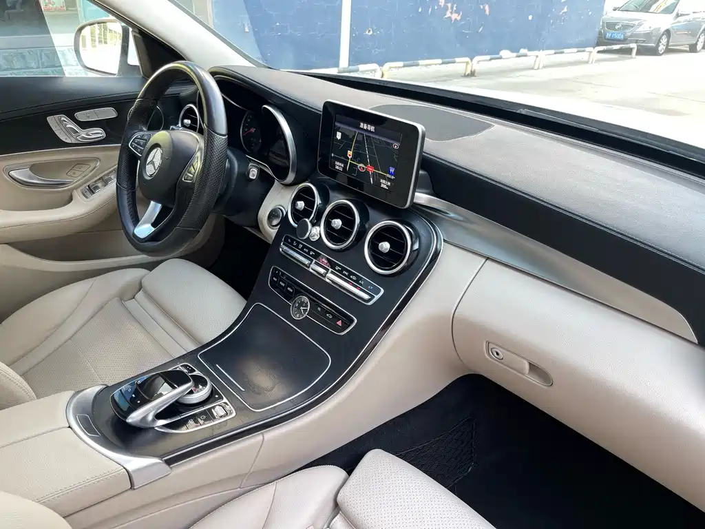 MERCEDES-BENZ C CLASS