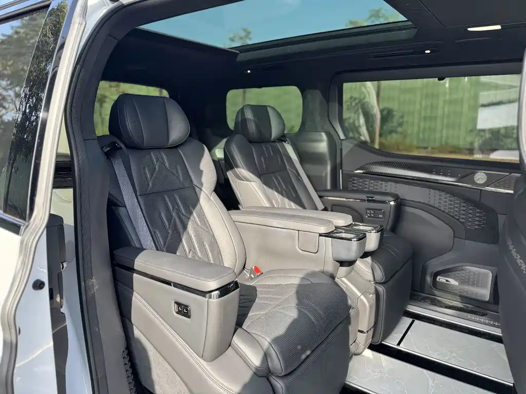 ZEEKR EXTREME KRYPTON 009