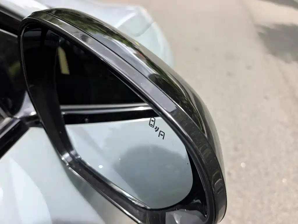 Leapmotor Leapmotor C01 — миниатюра 11