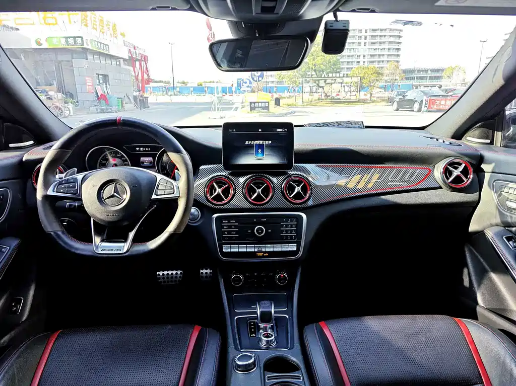 Mercedes-Benz CLA AMG — миниатюра 9