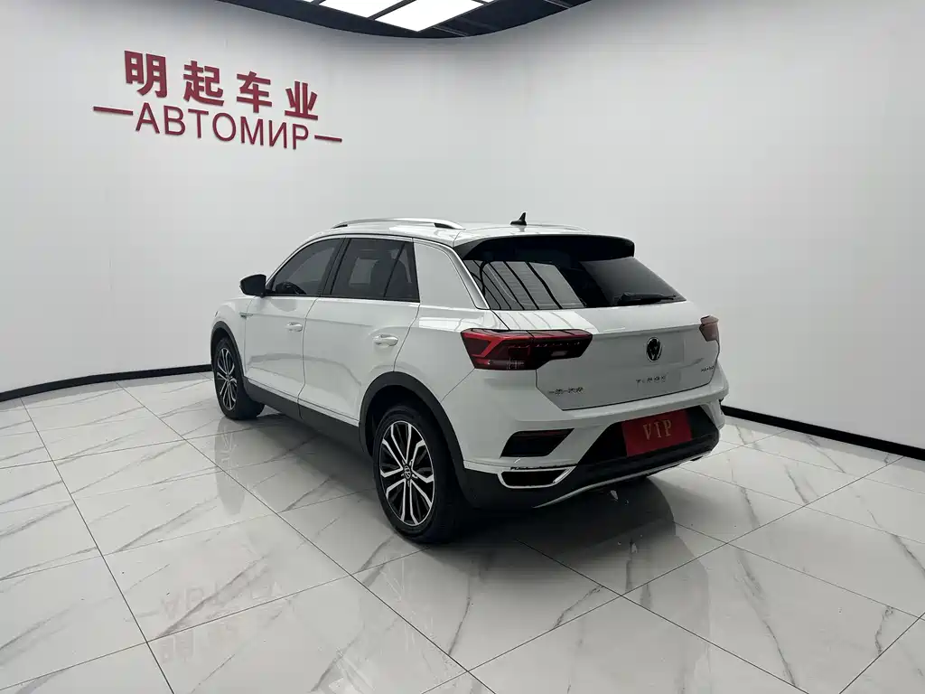 Volkswagen T-Roc 2022 280TSI DSG PLUS