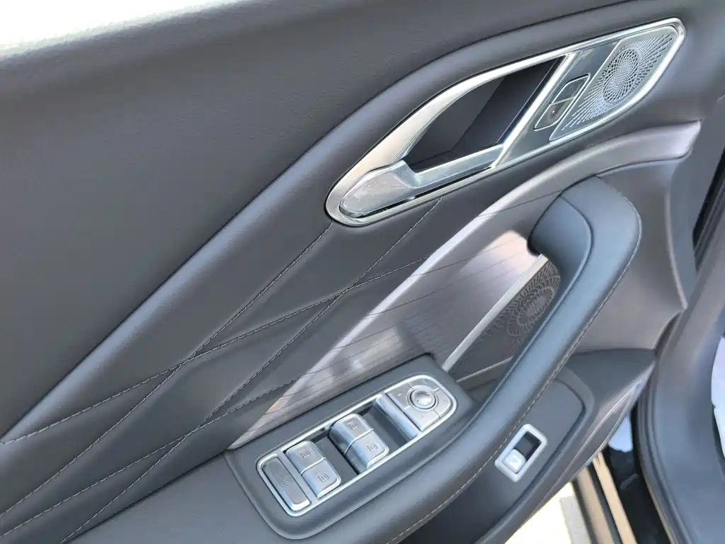 Hongqi HONGQI HS7 PHEV