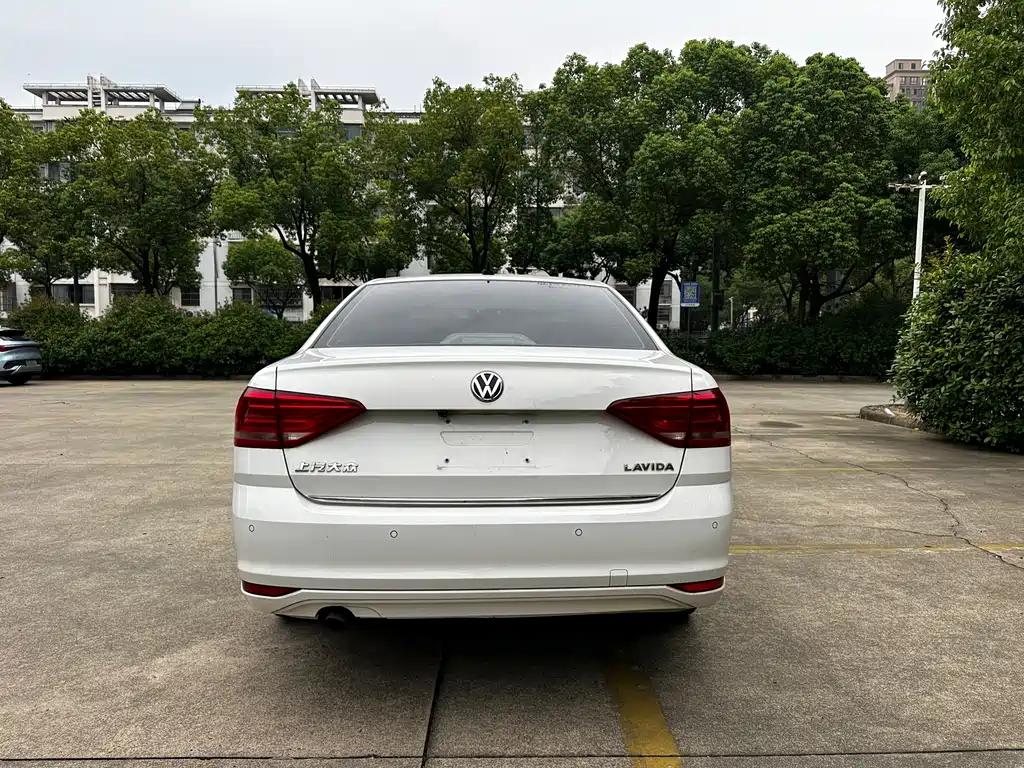 Volkswagen Lavida — миниатюра 12