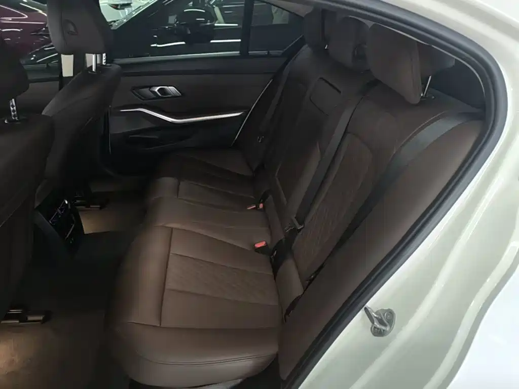BMW i3 — миниатюра 17