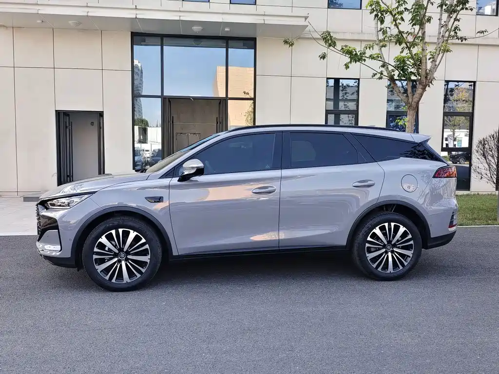 BYD Tang New Energy — миниатюра 6
