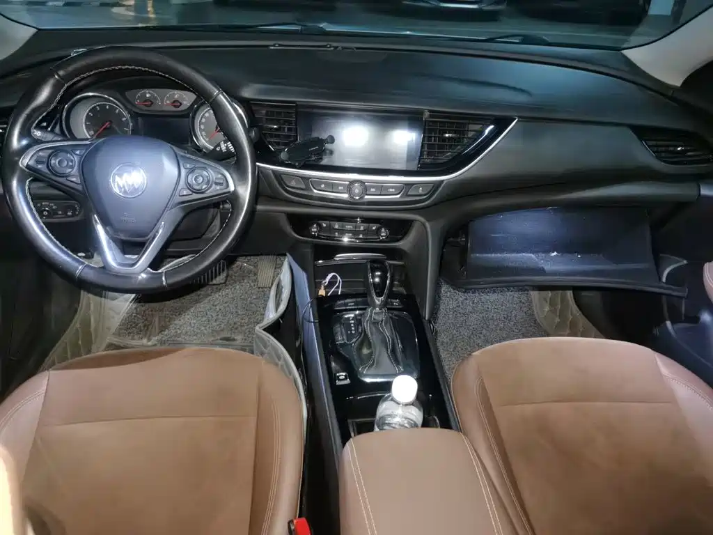 Buick Regal — миниатюра 13