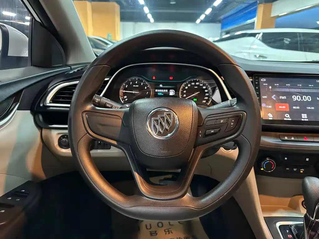 Buick Excelle — миниатюра 10