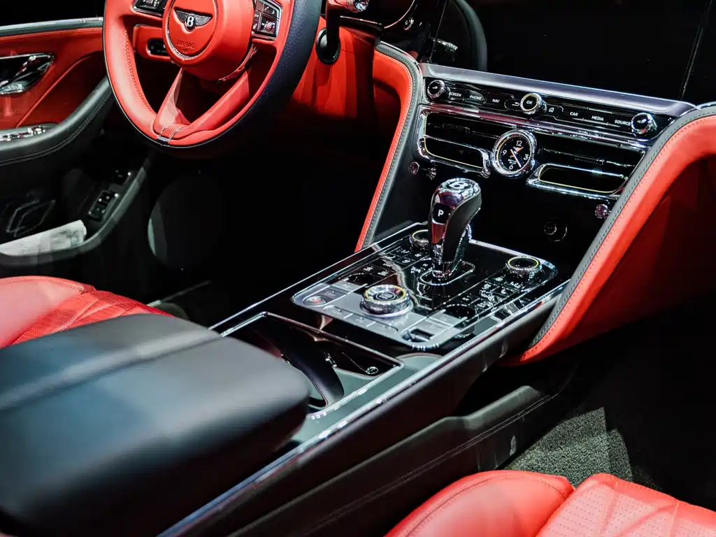 Bentley Flying Spur — миниатюра 22