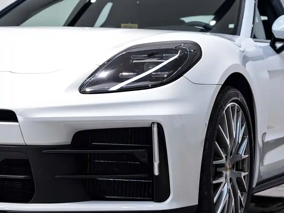 Porsche Panamera — миниатюра 31