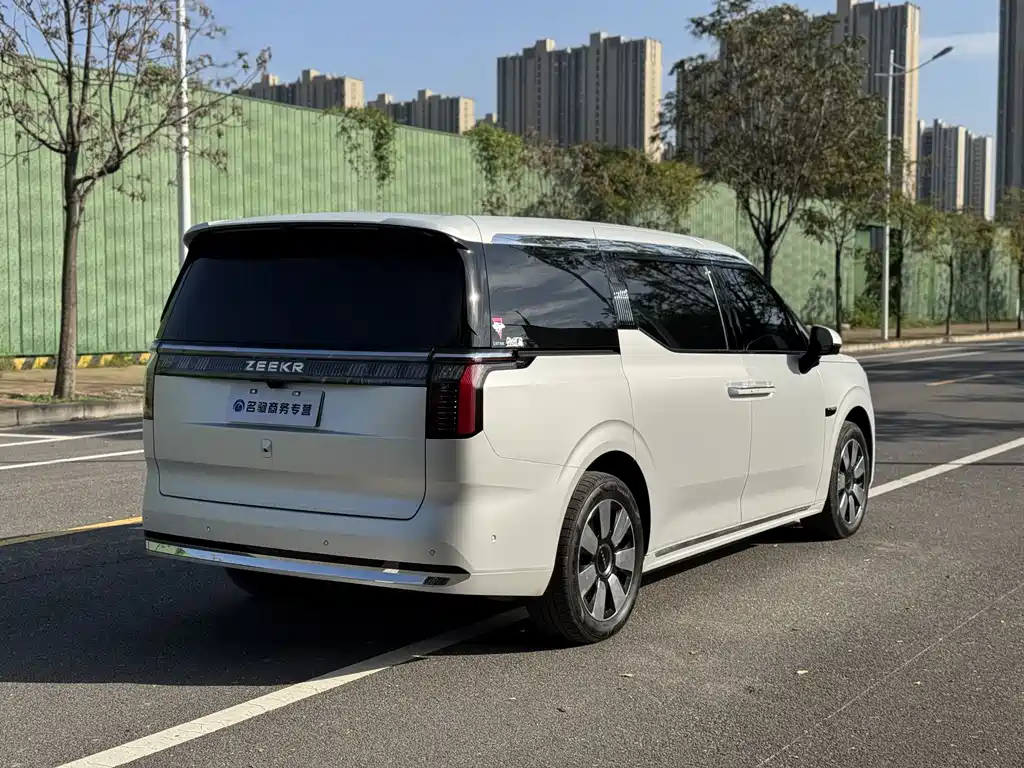 ZEEKR EXTREME KRYPTON 009