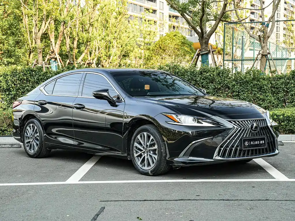 Lexus ES — миниатюра 3