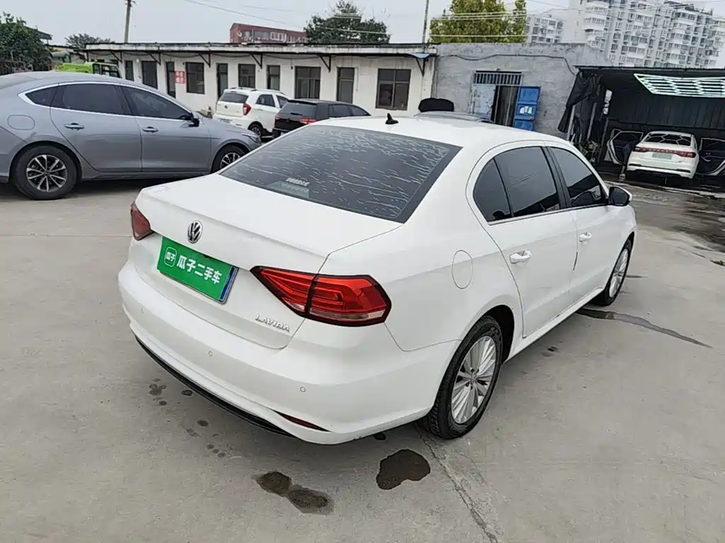 Volkswagen Lavida — миниатюра 7