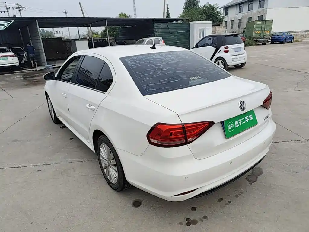 Volkswagen Lavida — миниатюра 5